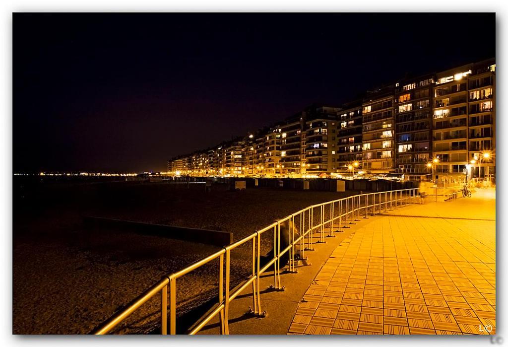 Hotel Chalet Aan Zee De Haan Exterior foto